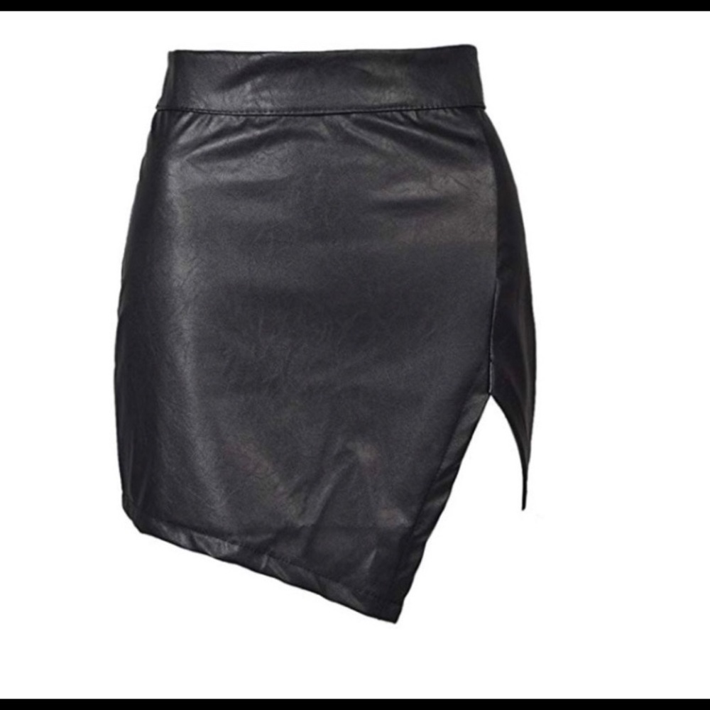 Faux leather mini skirt high waisted
